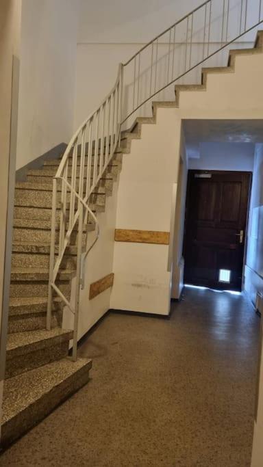 Mit 2 Betten Inklusive Gratis Parkplatz Apartamento Graz