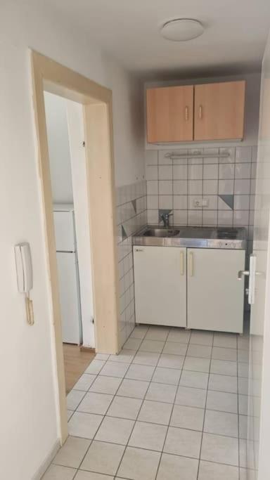 Mit 2 Betten Inklusive Gratis Parkplatz Graz